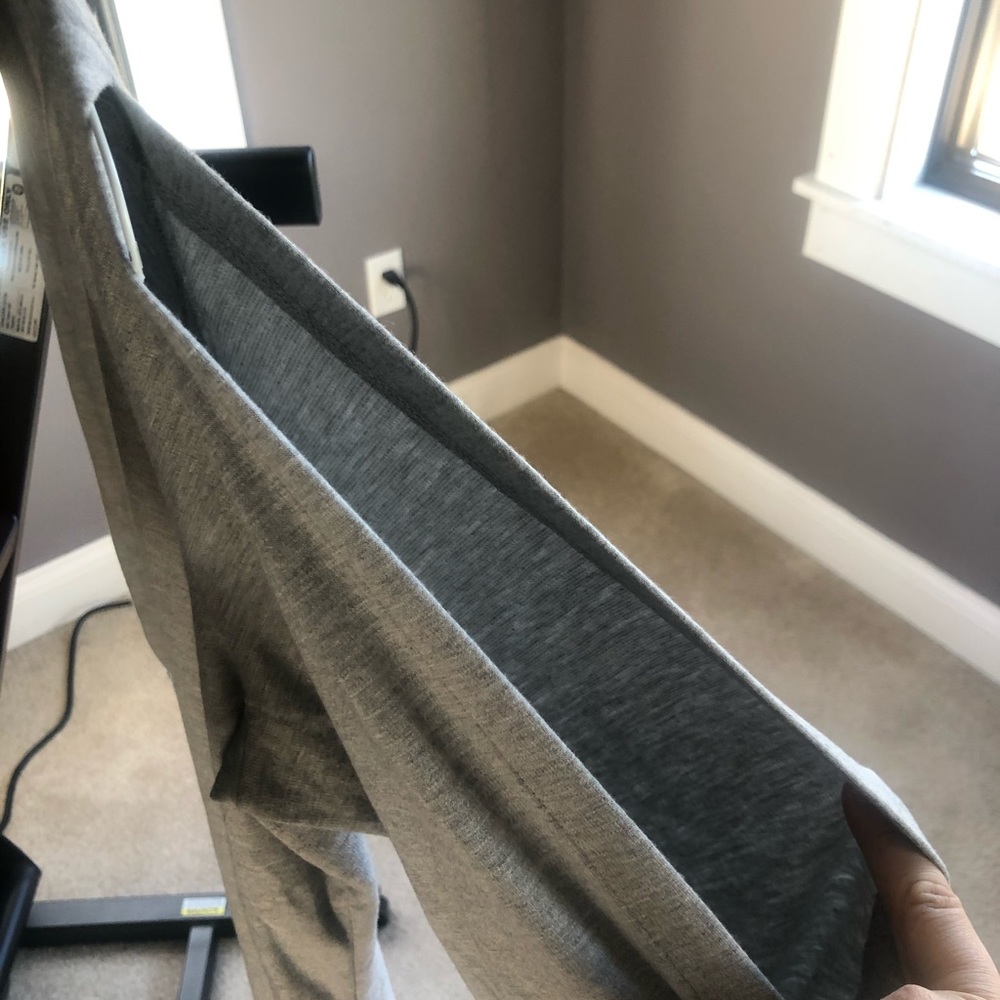 Open sleeve perfect grey shirt for spring!